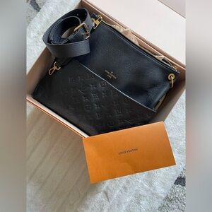 Louis Vuitton Maida Hobo